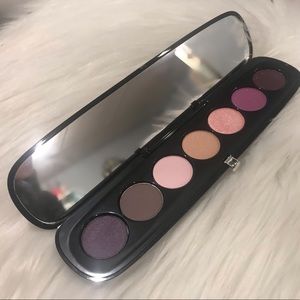 NWOT!! MARC JACOBS multi finish eyeshadow palette